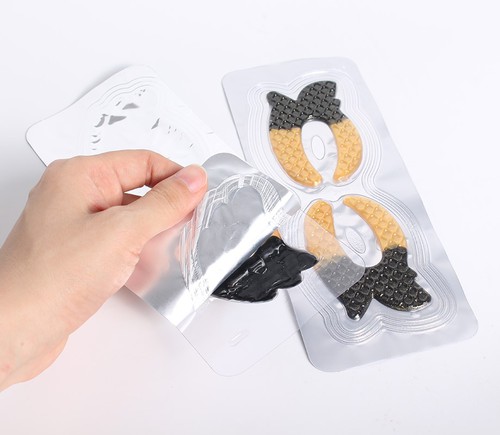 Eye patches for hydration Eye patches for hydration